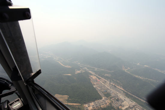 从飞机上看长城全景图图片