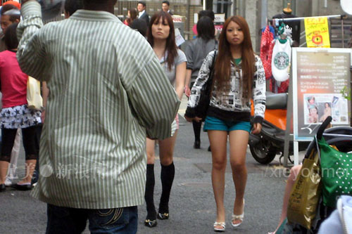 街拍:在日本街头搭讪女人的六类男人(图)(3)