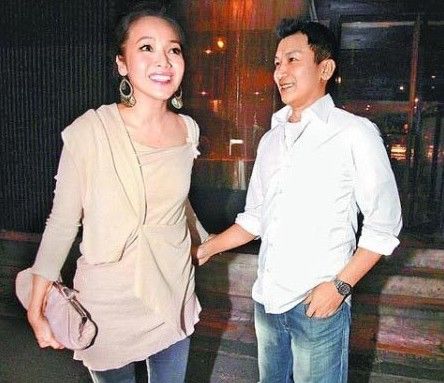侯佩岑 黄柏俊(婚期2011年4月前后)：