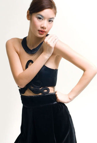 乐基儿玩转隆胸缩胸术