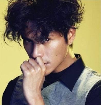 网友曝李安年轻照似少年派男主角