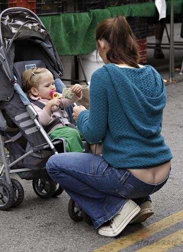 组图搭配课堂10招穿低腰牛仔裤不走光