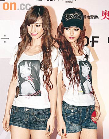 嫩模文咏珊杨颖工作竞争激烈 姐妹情今非昔比