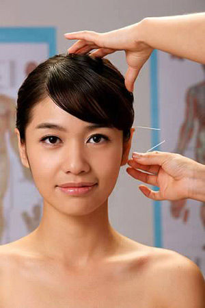 美胸章法一:针灸丰胸