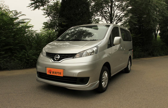 新浪體驗試駕鄭州日產nv200尊貴型(2)