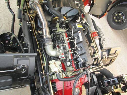 康明斯 3.8 升柴油引擎