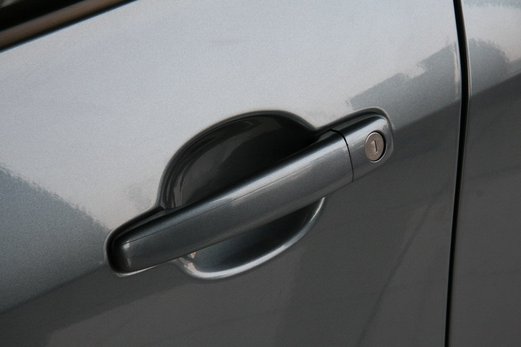 神龙汽车标致307车门拉手