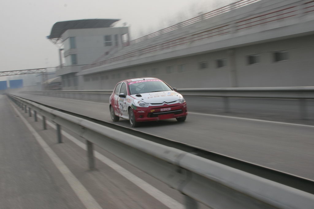 图为c2拉力赛车直线冲刺_图片_新浪汽车_新浪网
