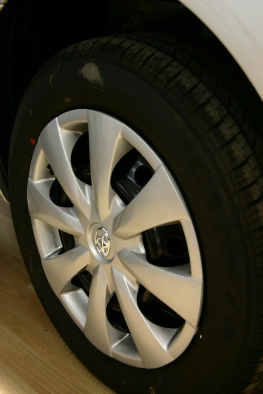 天津一汽丰田花冠ex车轮