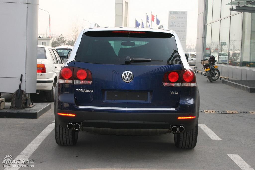 大众途锐w12到店实拍