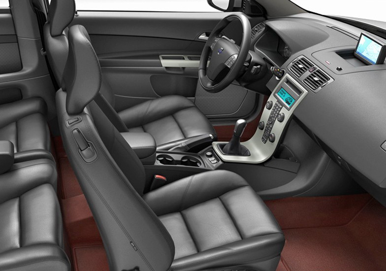 沃尔沃 c30的诞生是沃尔沃汽车创新设计的杰作,丰富了产品线,使目标