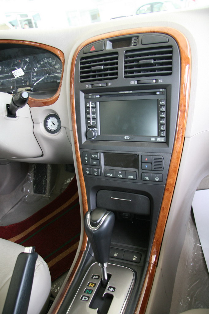 东风悦达起亚远舰中控台