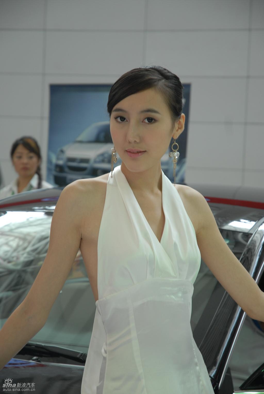 哈爾濱車展美女模特圖