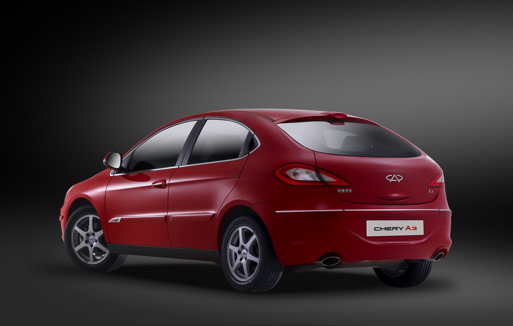 奇瑞a3两厢外观