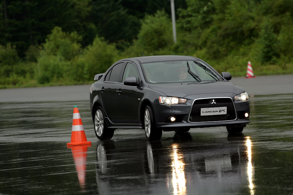 lancer ex外观图片