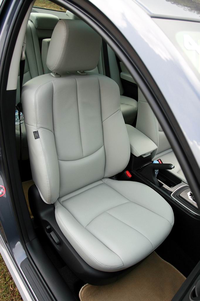 mazda6睿翼内饰图片