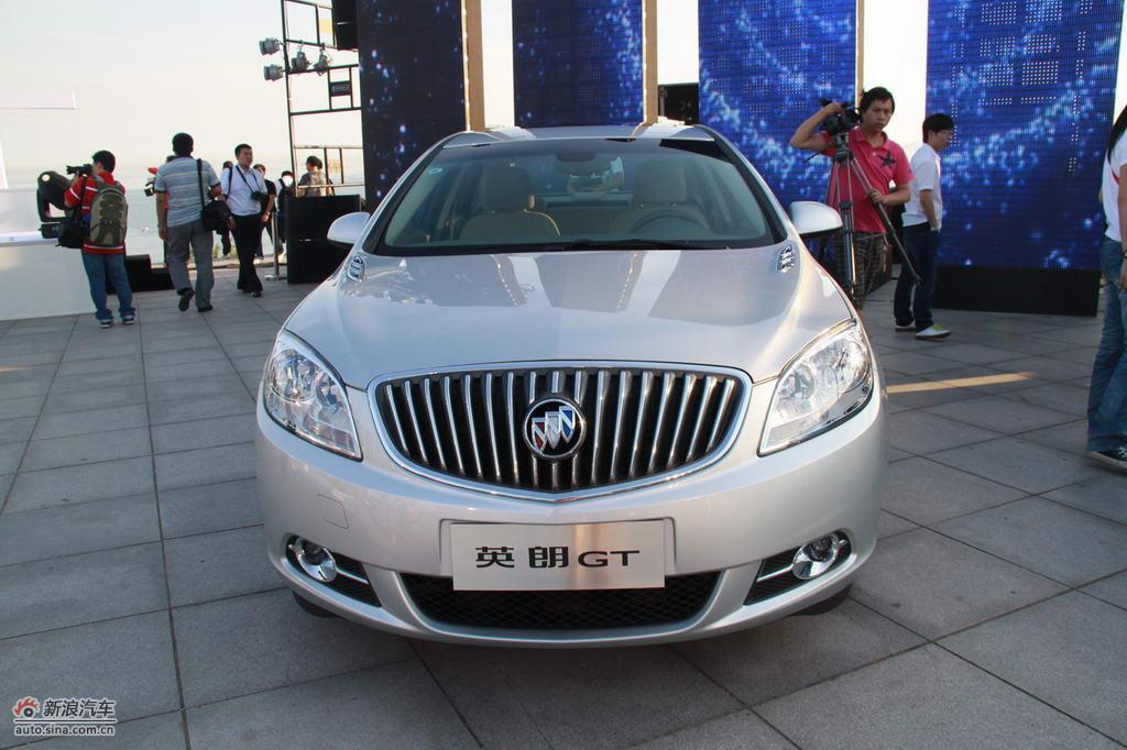 别克英朗gt外观