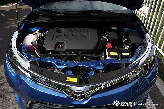 2014款雷凌1.8V CVT豪华版蓝色