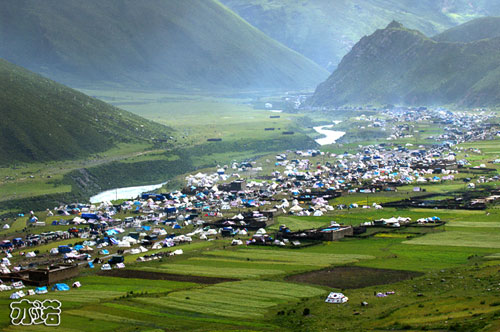 藏族民居:铭刻在房子上的色彩信仰(组图)