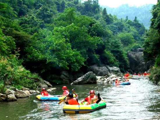 乐在险中 体验平江连云山漂流 天下第一漂