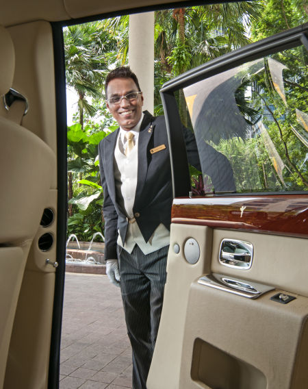 私人管家和专属劳斯莱斯轿车