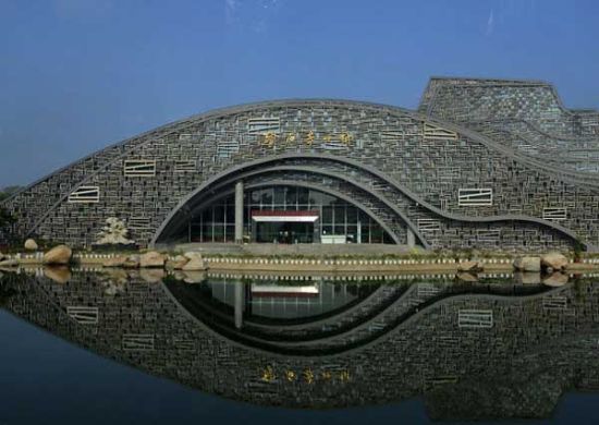 关于柳州奇石馆的导游词