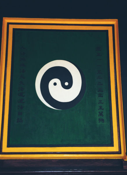 青羊宫,主要的看点在混元殿,八卦亭,三清殿,宫内靠后的地方还有一个二