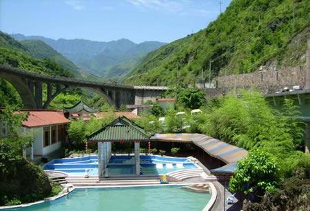 峨边黑竹沟温泉