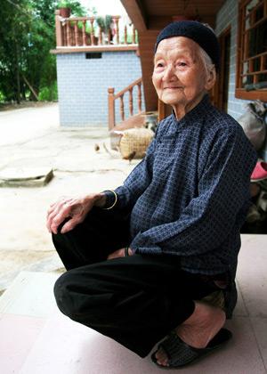 巴马长寿村老人照片图片