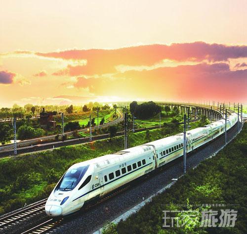 最迟到2012年,北京到香港的高速铁路将贯通,届时北京乘坐火车到香港