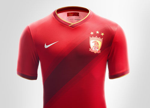 恒大着14赛季新主场服战拜仁三颗金星成最大亮点