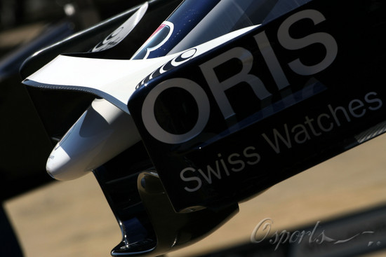 图文-f1西班牙站技术特写 fw30的前鼻桥翼