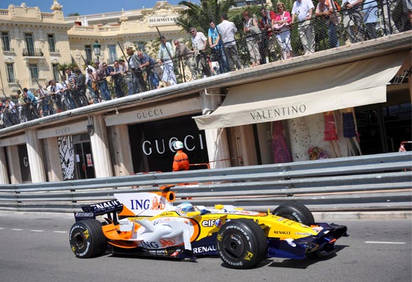 图文f1摩纳哥站周四精彩图片雷诺车队阿隆索