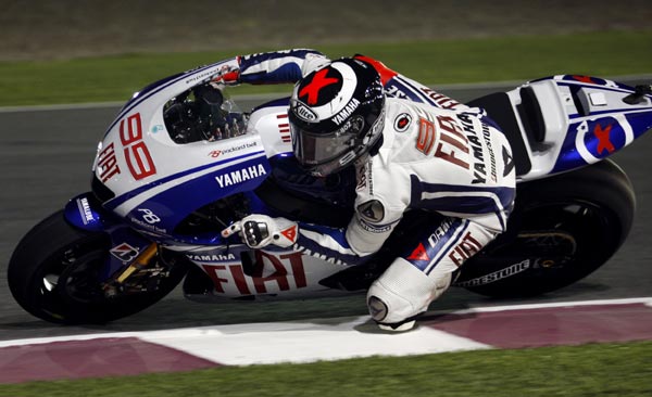 图文-motogp卡塔尔揭幕战 雅马哈车队洛伦佐做赛_赛车-motogp_nike