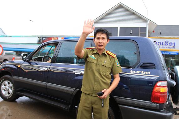 老挝人民警察图片