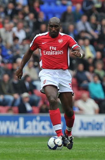 阿森纳后防大将坎贝尔