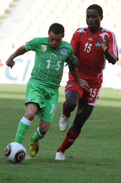 这是马拉维26年来首度进入非洲国家杯,而落败的阿尔及利亚刚刚获得了