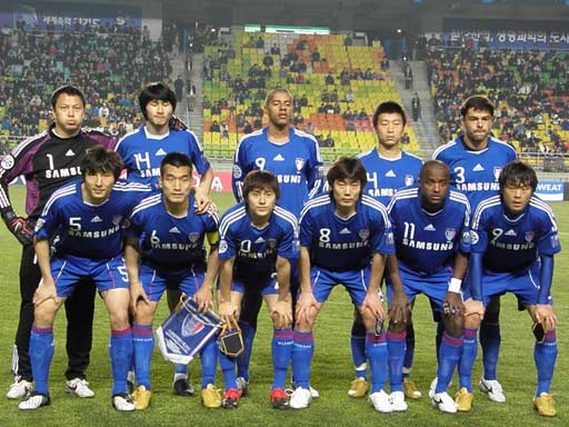 图文-[亚冠]水原三星0-0大阪 李玮峰进首发阵容