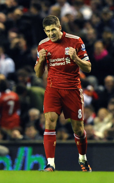 图文联赛杯利物浦22曼城杰拉德庆祝点球扳平