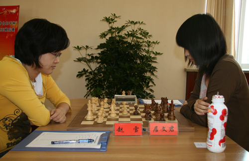 "中国国际象棋棋王棋后赛第6轮比赛继续在锦州65631部队招待一所开战