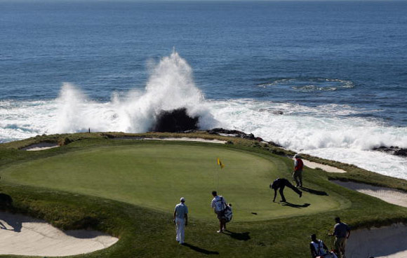 打球:公众球场,欢迎随时提前订场网址:www.pebblebeach.