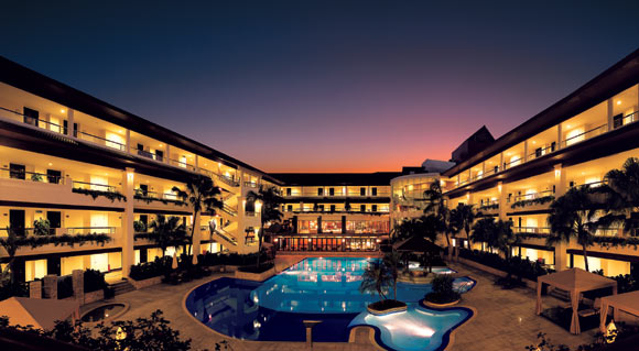 骏豪酒店中国唯一球场中央五星级商务度假酒店