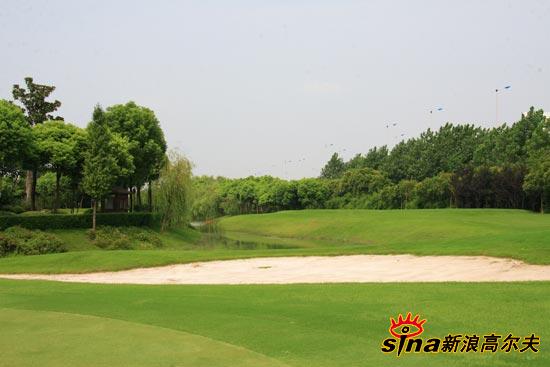 上海大都会高尔夫球场图片