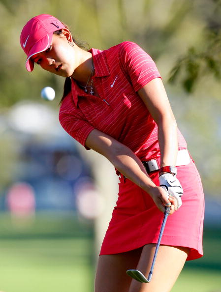 图文-魏圣美获得职业首个冠军 切球瞬间