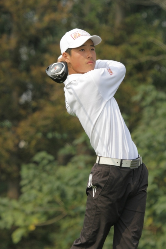 图文汇丰青少年赛决赛争冠男a冠军欧阳正