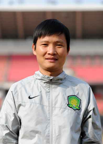 图文2010北京国安全家福及标准像翻译蒋晓军