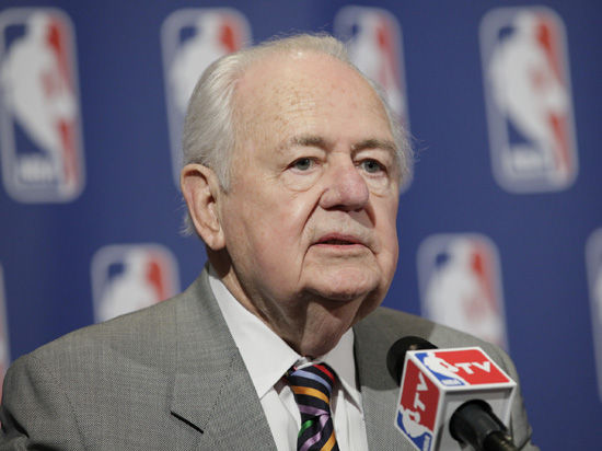 圣徒老板3.38亿正式收购黄蜂 欲更换队名完美重生