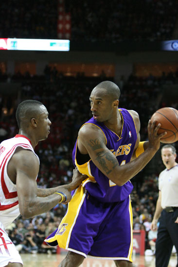 图文常规赛湖人vs火箭瓦佛尔认真防守科比