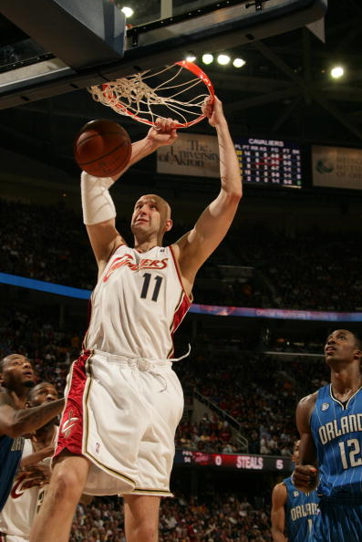 图文-[nba]魔术102-112骑士 大z轻松双手灌篮_篮球-nba_nike新浪竞技