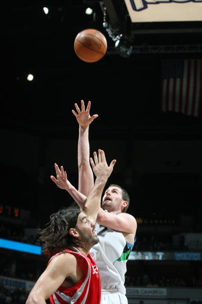 圖文-[常規賽]火箭112-98森林狼 勒夫勾手強打斯科拉